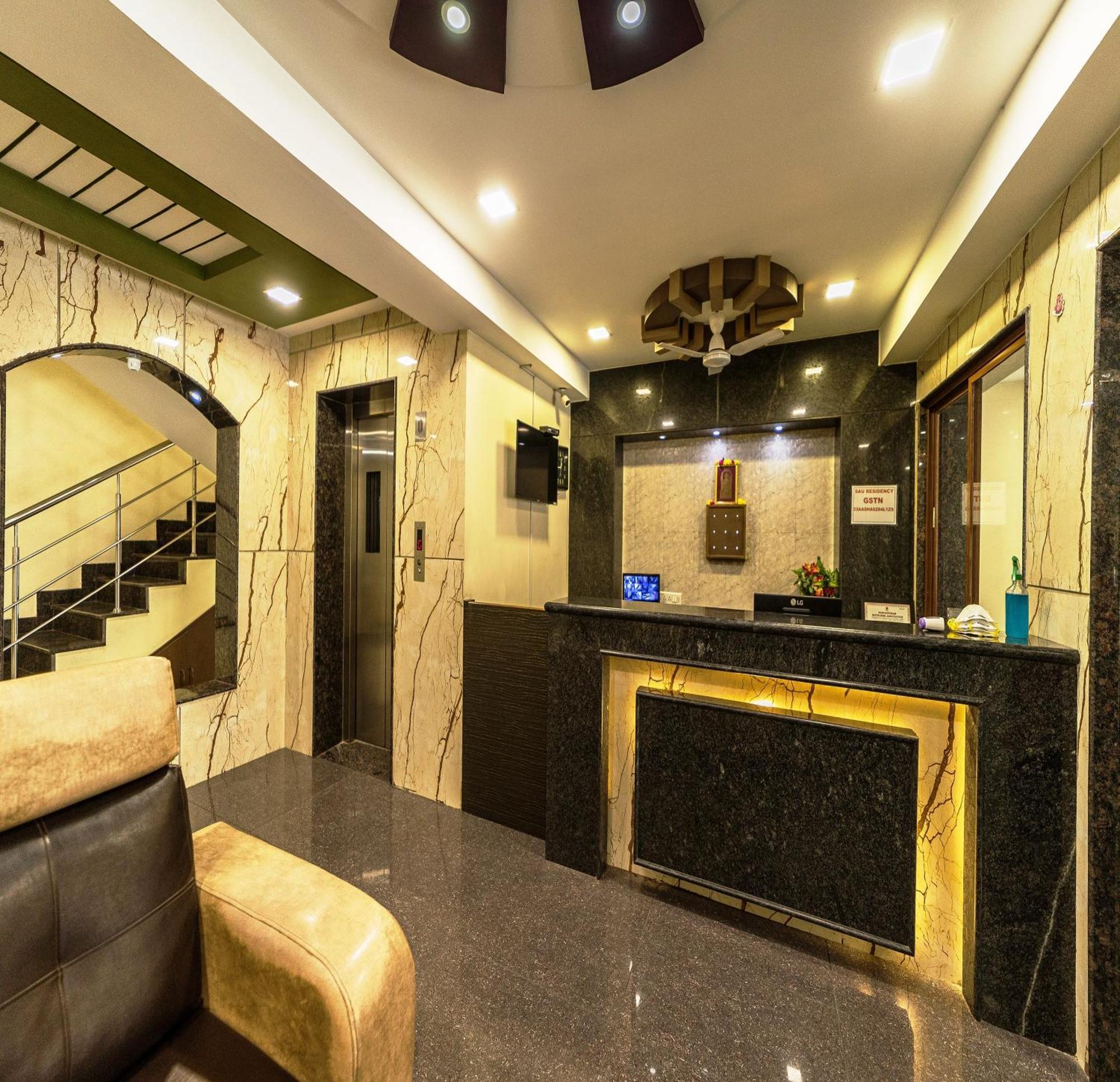Sau Residency Hotel Kanchipuram Bagian luar foto